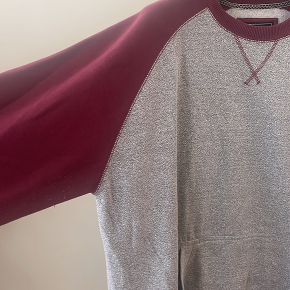 Champs Sports “Crew Neck” with kangaroo pockets Men’s 3xl - Picture 3 of 5